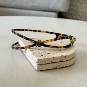 Alexandre de Paris Tortoiseshell Twist Bow Headband - Women Accessories